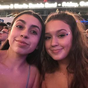 Meet your Posher, Riley